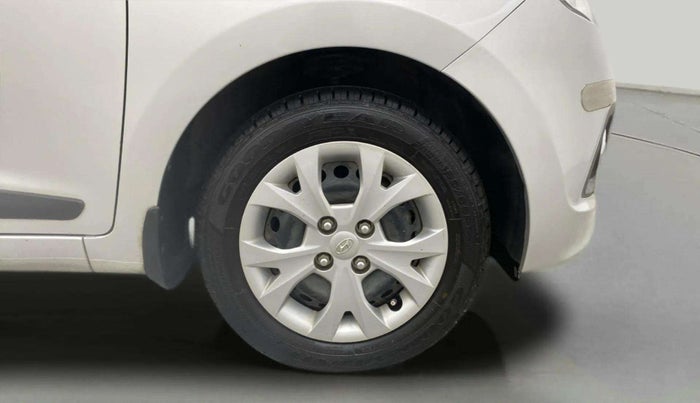 2014 Hyundai Grand i10 SPORTZ 1.2 KAPPA VTVT, Petrol, Manual, 38,983 km, Right Front Wheel