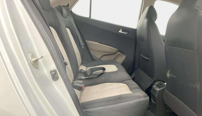 2014 Hyundai Grand i10 SPORTZ 1.2 KAPPA VTVT, Petrol, Manual, 38,983 km, Right Side Rear Door Cabin