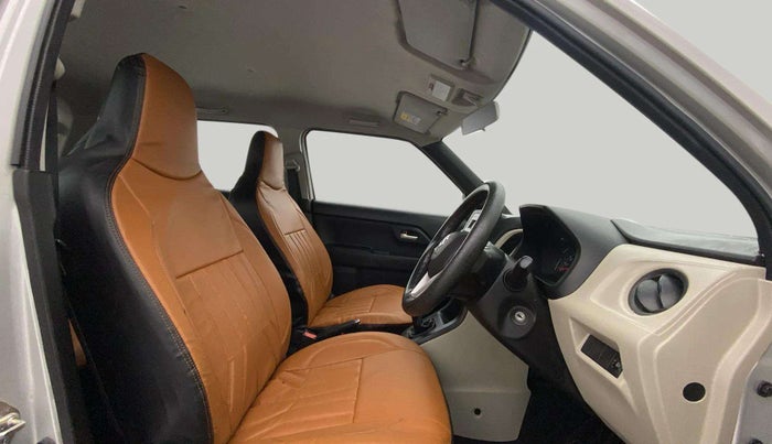 2021 Maruti New Wagon-R VXI (O) 1.0, Petrol, Manual, 17,476 km, Right Side Front Door Cabin