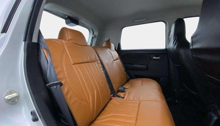 2021 Maruti New Wagon-R VXI (O) 1.0, Petrol, Manual, 17,476 km, Right Side Rear Door Cabin