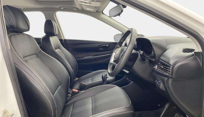 2022 Hyundai NEW I20 ASTA (O) 1.0 TURBO GDI DCT, Petrol, Automatic, 60,633 km, Right Side Front Door Cabin