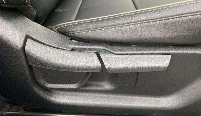 2022 Hyundai NEW I20 ASTA (O) 1.0 TURBO GDI DCT, Petrol, Automatic, 60,633 km, Driver Side Adjustment Panel