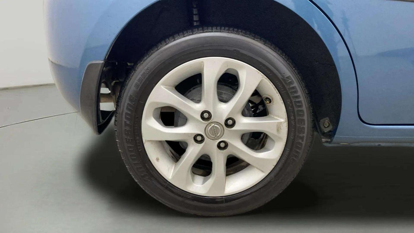 2017 Nissan Micra XV CVT, Petrol, Automatic, 45,043 km, Right Rear Wheel