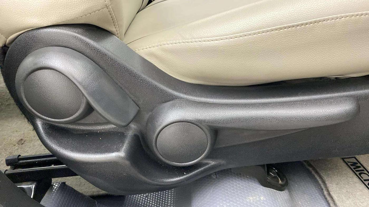 2017 Nissan Micra XV CVT, Petrol, Automatic, 45,043 km, Driver Side Adjustment Panel