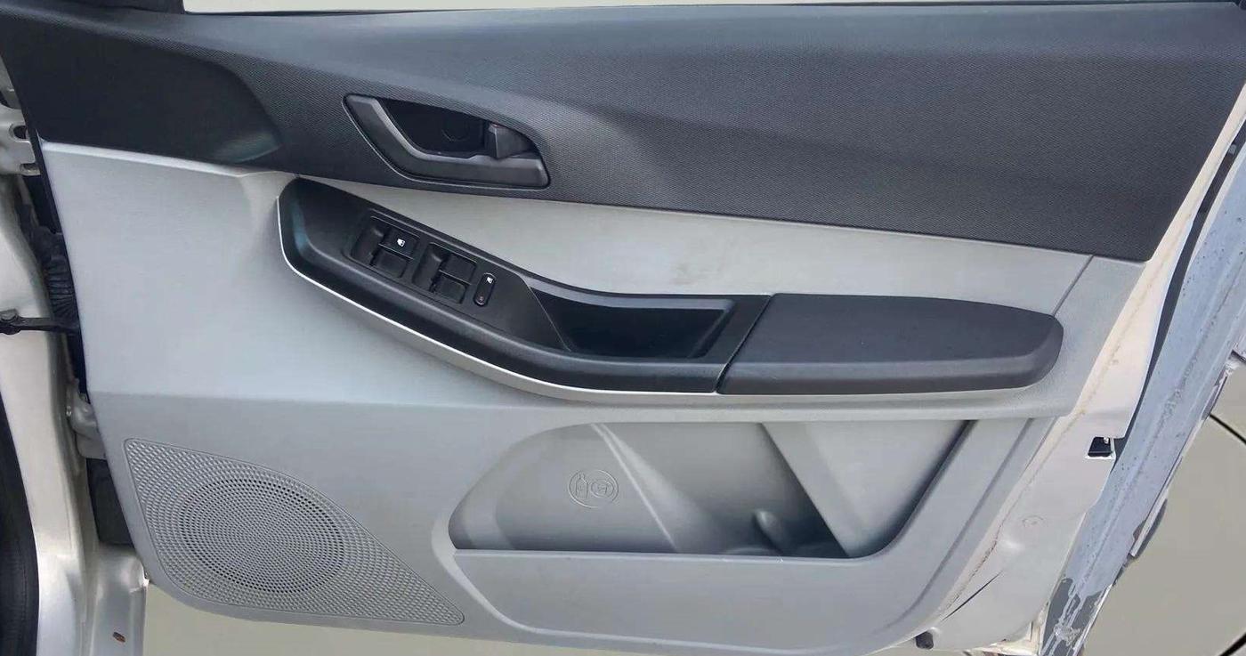 2021 Tata Tiago XZ PETROL, Petrol, Manual, 70,851 km, Driver Side Door Panels Control