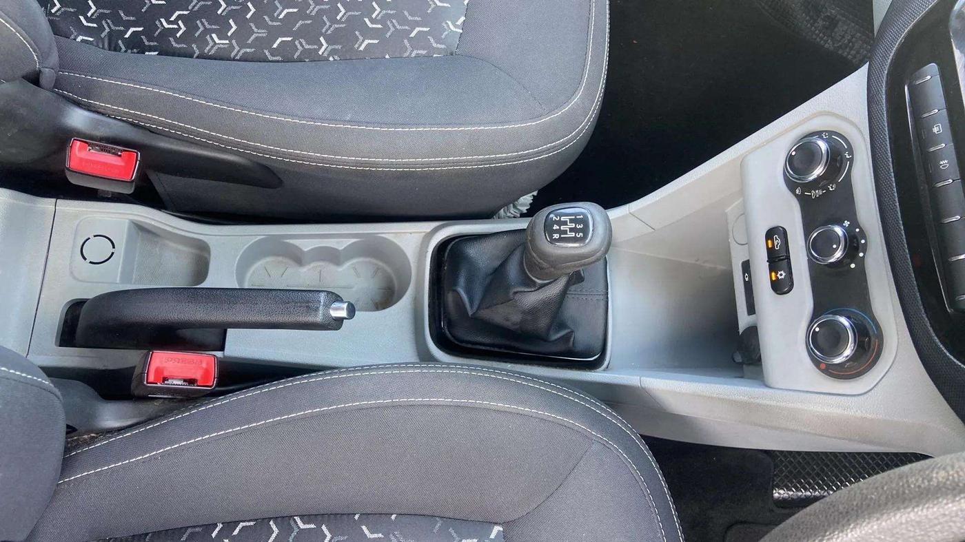 2021 Tata Tiago XZ PETROL, Petrol, Manual, 70,851 km, Gear Lever
