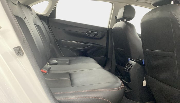 2022 Hyundai NEW I20 ASTA 1.2 MT, Petrol, Manual, 45,124 km, Right Side Rear Door Cabin