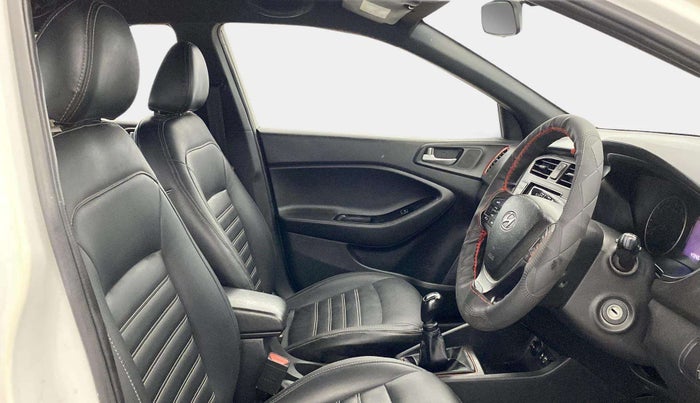 2019 Hyundai Elite i20 SPORTZ PLUS 1.2 DUAL TONE, Petrol, Manual, 47,321 km, Right Side Front Door Cabin