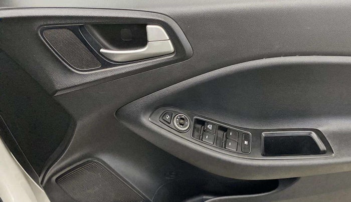 2019 Hyundai Elite i20 SPORTZ PLUS 1.2 DUAL TONE, Petrol, Manual, 47,321 km, Driver Side Door Panels Control