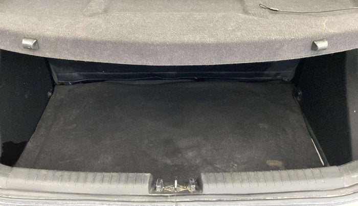 2019 Hyundai Elite i20 SPORTZ PLUS 1.2 DUAL TONE, Petrol, Manual, 47,321 km, Boot Inside