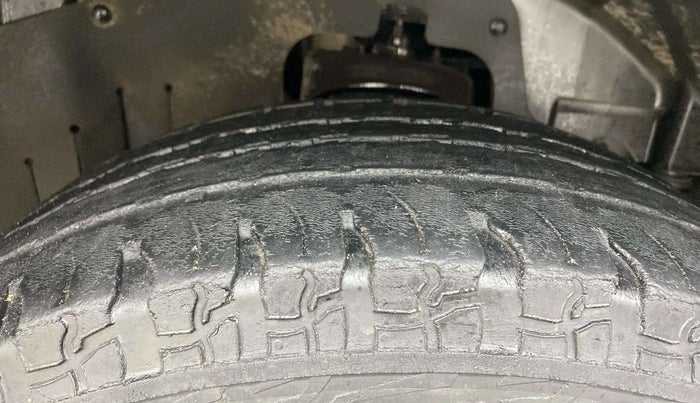 2021 Mahindra Thar LX PETROL HT 4WD AT, Petrol, Automatic, 67,241 km, Right Front Tyre Tread