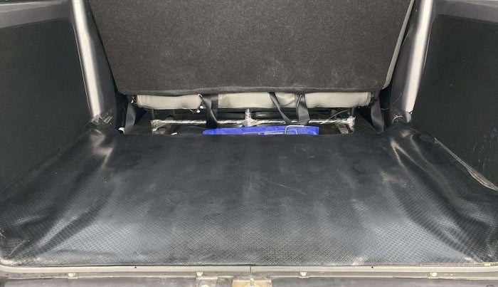 2024 Maruti Eeco 5 STR AC, Petrol, Manual, 13,479 km, Boot Inside