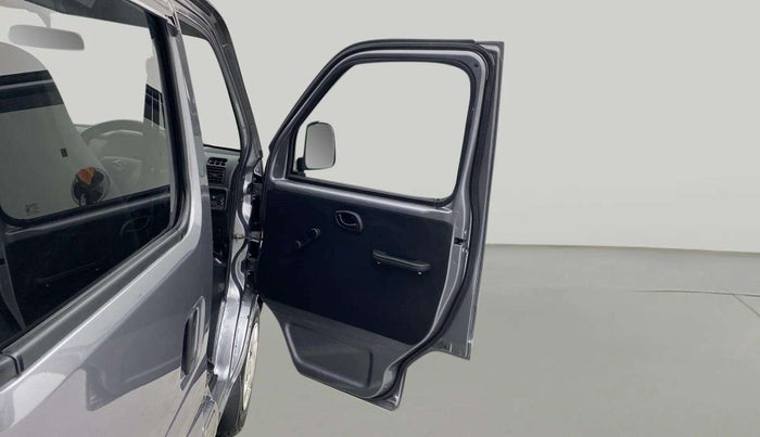 2024 Maruti Eeco 5 STR AC, Petrol, Manual, 13,479 km, RHS Front Door