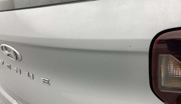 2019 Hyundai VENUE SX 1.0 TURBO, Petrol, Manual, 63,760 km, Dicky (Boot door) - Handle has minor damage