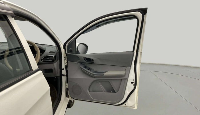 2023 Tata TIGOR XMA PETROL, Petrol, Automatic, 53,001 km, RHS Front Door