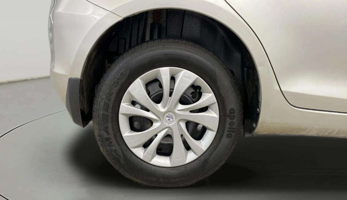 2015 Maruti Swift VXI, Petrol, Manual, 8,216 km, Right Rear Wheel