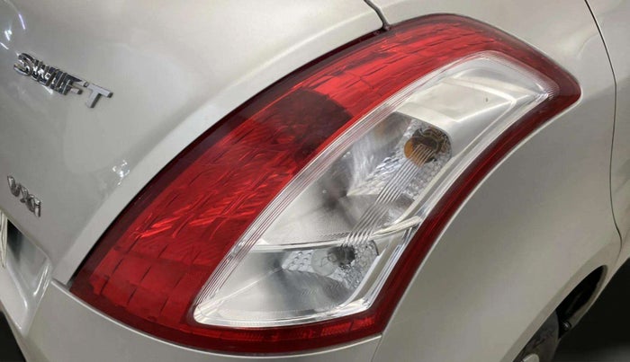 2015 Maruti Swift VXI, Petrol, Manual, 8,216 km, Right tail light - Minor scratches