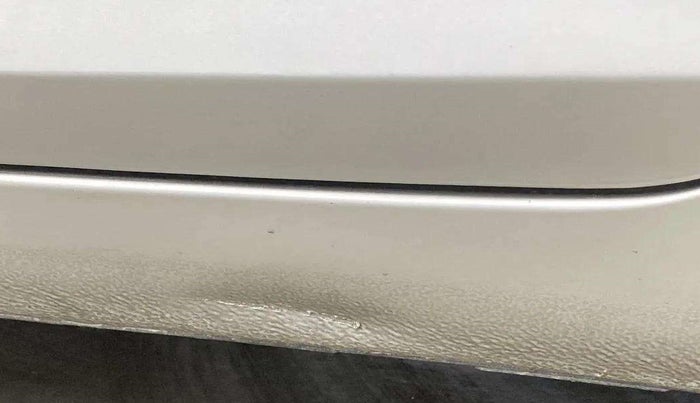 2015 Maruti Swift VXI, Petrol, Manual, 8,216 km, Left running board - Minor scratches