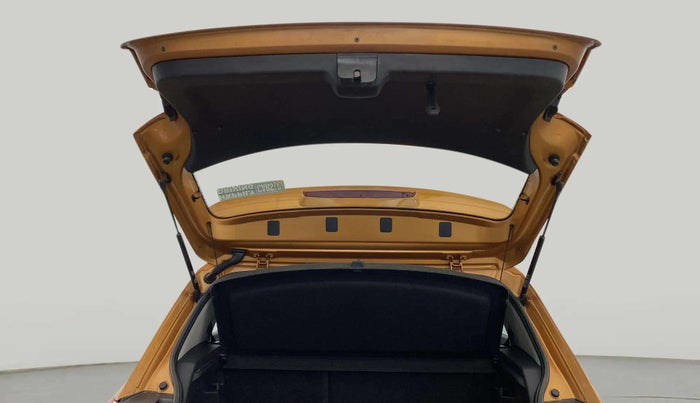 2021 Skoda KUSHAQ STYLE 1.5L TSI DSG, Petrol, Automatic, 64,916 km, Boot Door Open