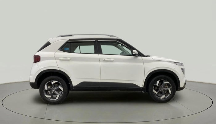 2021 Hyundai VENUE SX 1.5 CRDI, Diesel, Manual, 35,957 km, Right Side View
