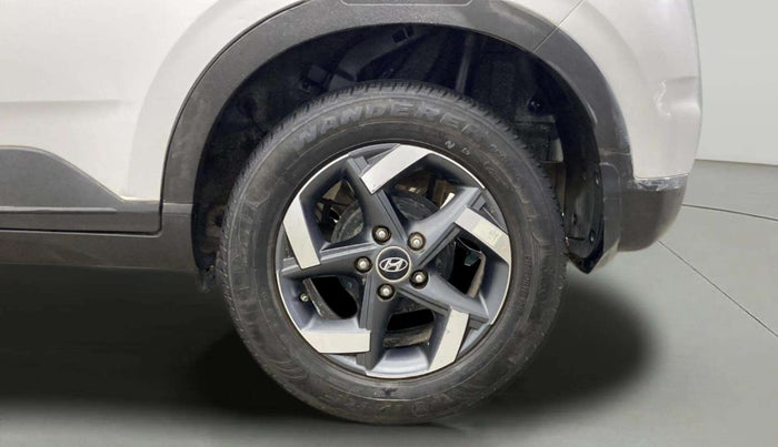 2021 Hyundai VENUE SX 1.5 CRDI, Diesel, Manual, 35,957 km, Left Rear Wheel