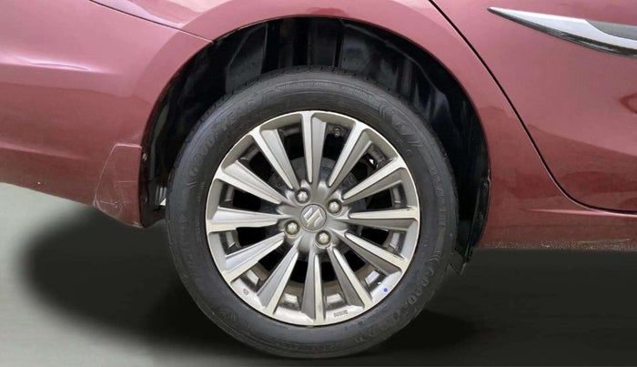 2019 Maruti Ciaz ALPHA  AT 1.5 SHVS PETROL, Petrol, Automatic, 47,834 km, Right Rear Wheel