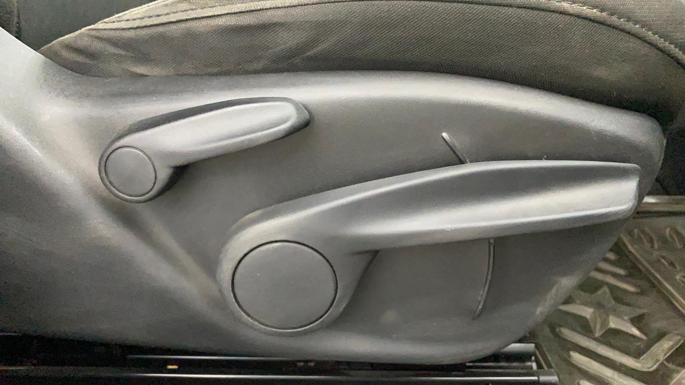 2019 Jeep Compass SPORT PLUS 1.4 PETROL, Petrol, Manual, 62,587 km, Driver Side Adjustment Panel