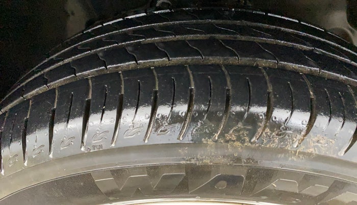 2019 Jeep Compass SPORT PLUS 1.4 PETROL, Petrol, Manual, 62,587 km, Right Front Tyre Tread