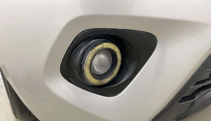 2020 Maruti New Wagon-R LXI CNG 1.0, CNG, Manual, 32,826 km, Right fog light - Minor damage