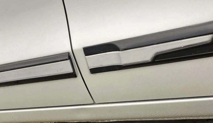 2020 Maruti New Wagon-R LXI CNG 1.0, CNG, Manual, 32,826 km, Left running board - Minor scratches