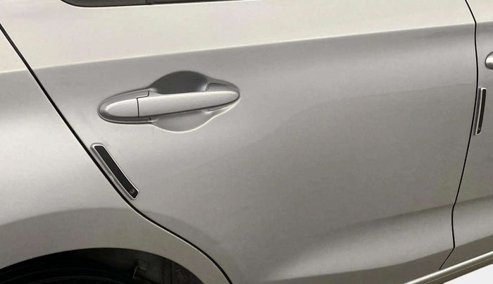 2020 Honda Amaze 1.2L I-VTEC S, Petrol, Manual, 16,981 km, Right rear door - Minor scratches