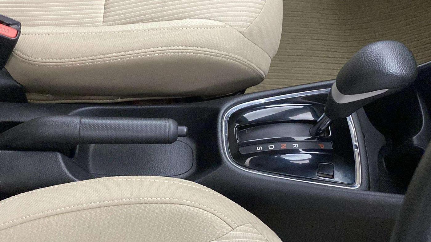 2022 Honda Amaze 1.2L I-VTEC VX CVT, Petrol, Automatic, 46,094 km, Gear Lever