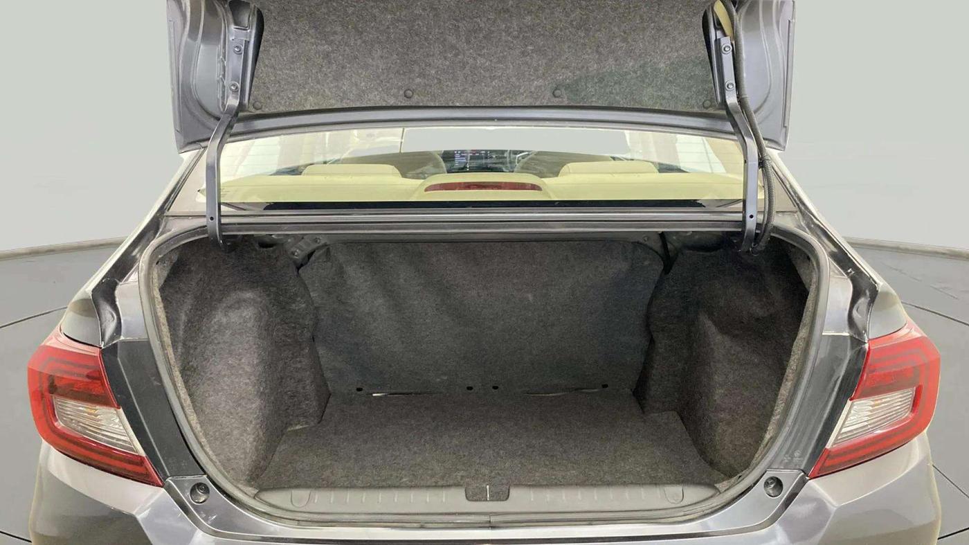 2022 Honda Amaze 1.2L I-VTEC VX CVT, Petrol, Automatic, 46,094 km, Boot Inside