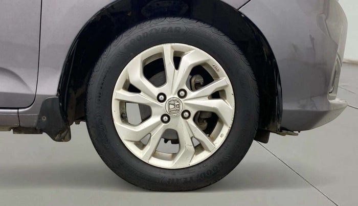 2020 Honda Amaze 1.2L I-VTEC VX CVT, Petrol, Automatic, 68,130 km, Right Front Wheel