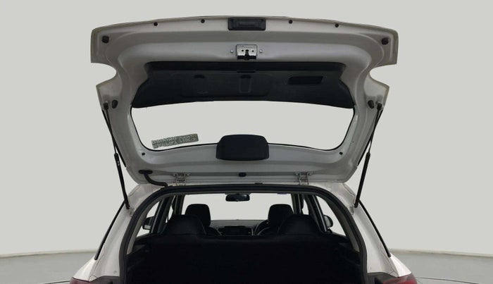 2020 Hyundai VENUE S 1.2, Petrol, Manual, 45,377 km, Boot Door Open