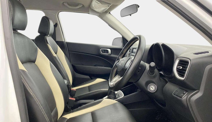 2020 Hyundai VENUE S 1.2, Petrol, Manual, 45,377 km, Right Side Front Door Cabin