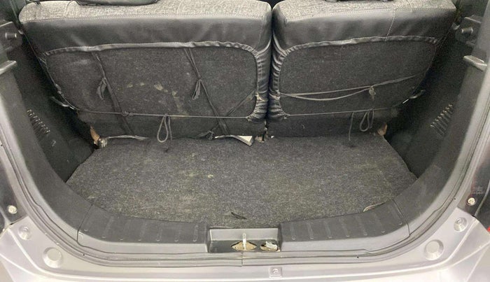 2014 Maruti Wagon R 1.0 LXI, Petrol, Manual, 61,319 km, Boot Inside
