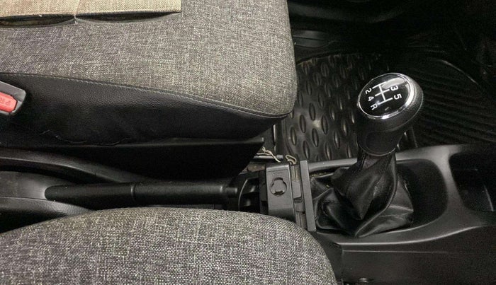 2014 Maruti Wagon R 1.0 LXI, Petrol, Manual, 61,319 km, Gear Lever