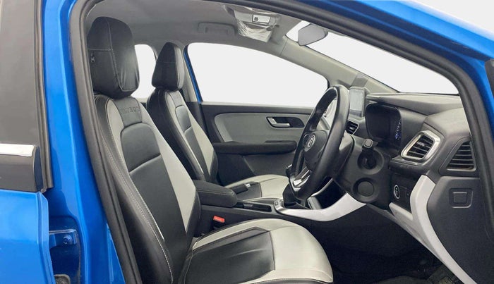 2021 Tata ALTROZ XZ PETROL, Petrol, Manual, 7,224 km, Right Side Front Door Cabin