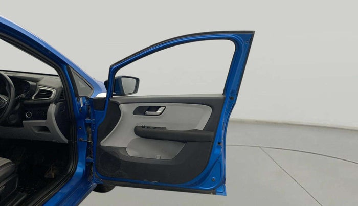 2021 Tata ALTROZ XZ PETROL, Petrol, Manual, 7,224 km, RHS Front Door