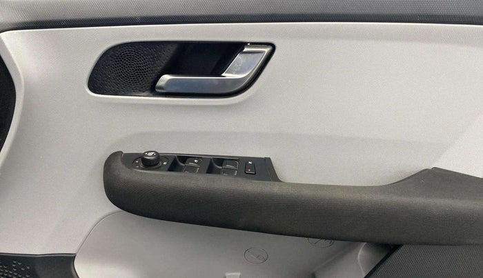 2021 Tata ALTROZ XZ PETROL, Petrol, Manual, 7,224 km, Driver Side Door Panels Control