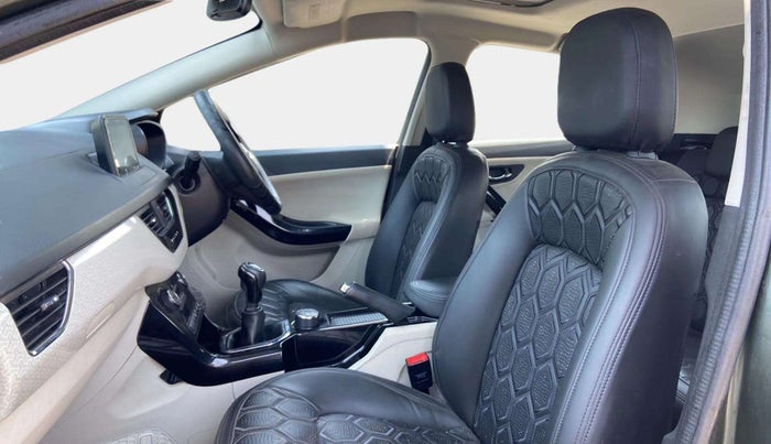 2022 Tata NEXON XZ PLUS (HS) PETROL, Petrol, Manual, 39,491 km, Right Side Front Door Cabin