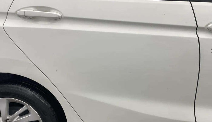 2017 Honda Jazz 1.2L I-VTEC V AT, Petrol, Automatic, 72,963 km, Right rear door - Minor scratches