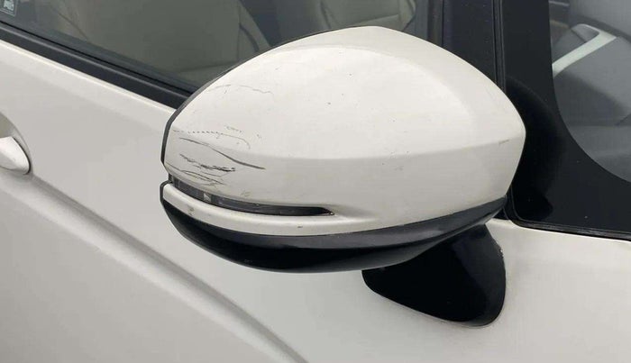 2017 Honda Jazz 1.2L I-VTEC V AT, Petrol, Automatic, 72,963 km, Right rear-view mirror - Minor scratches