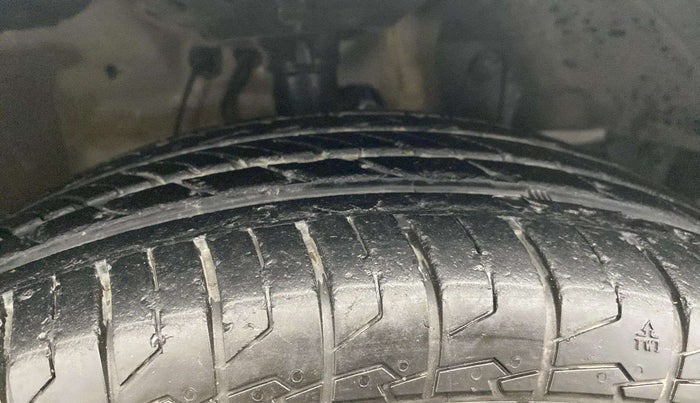 2017 Honda Jazz 1.2L I-VTEC V AT, Petrol, Automatic, 72,963 km, Right Front Tyre Tread