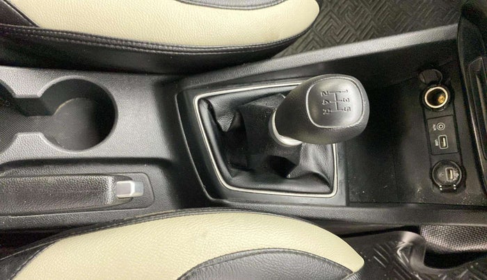 2019 Hyundai Elite i20 ASTA 1.2 (O), Petrol, Manual, 57,400 km, Gear Lever