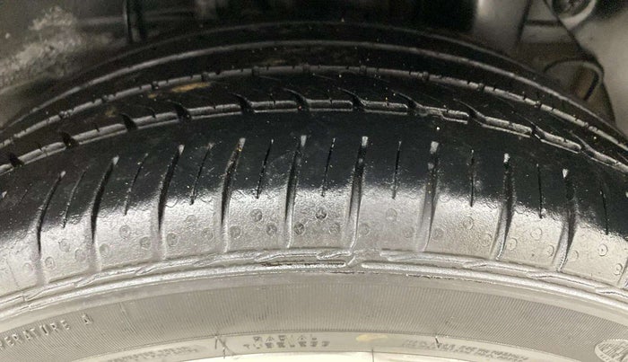 2019 Hyundai Elite i20 ASTA 1.2 (O), Petrol, Manual, 57,400 km, Left Rear Tyre Tread