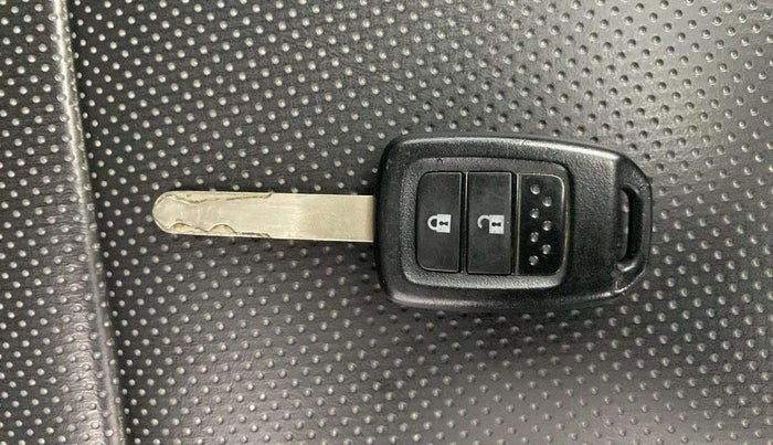 2019 Honda WR-V 1.2L I-VTEC VX MT, Petrol, Manual, 27,400 km, Key Close Up