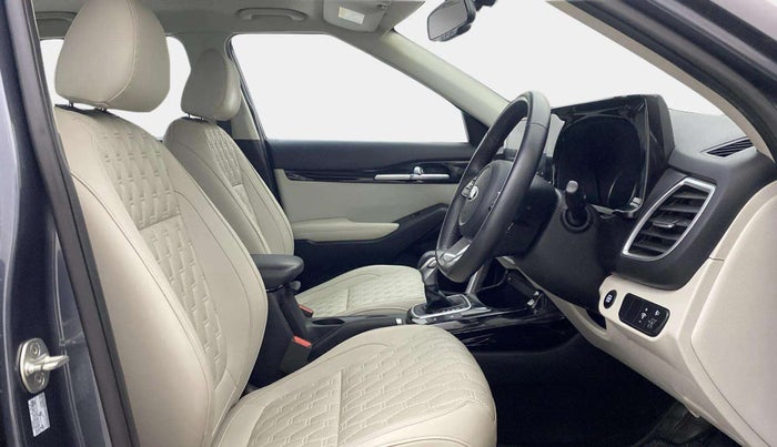 2021 KIA SELTOS HTX PLUS AT1.5 DIESEL, Diesel, Automatic, 31,876 km, Right Side Front Door Cabin