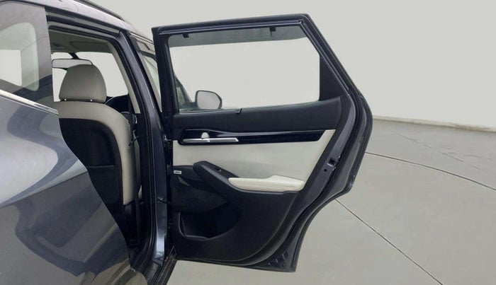 2021 KIA SELTOS HTX PLUS AT1.5 DIESEL, Diesel, Automatic, 31,876 km, RHS Rear Door
